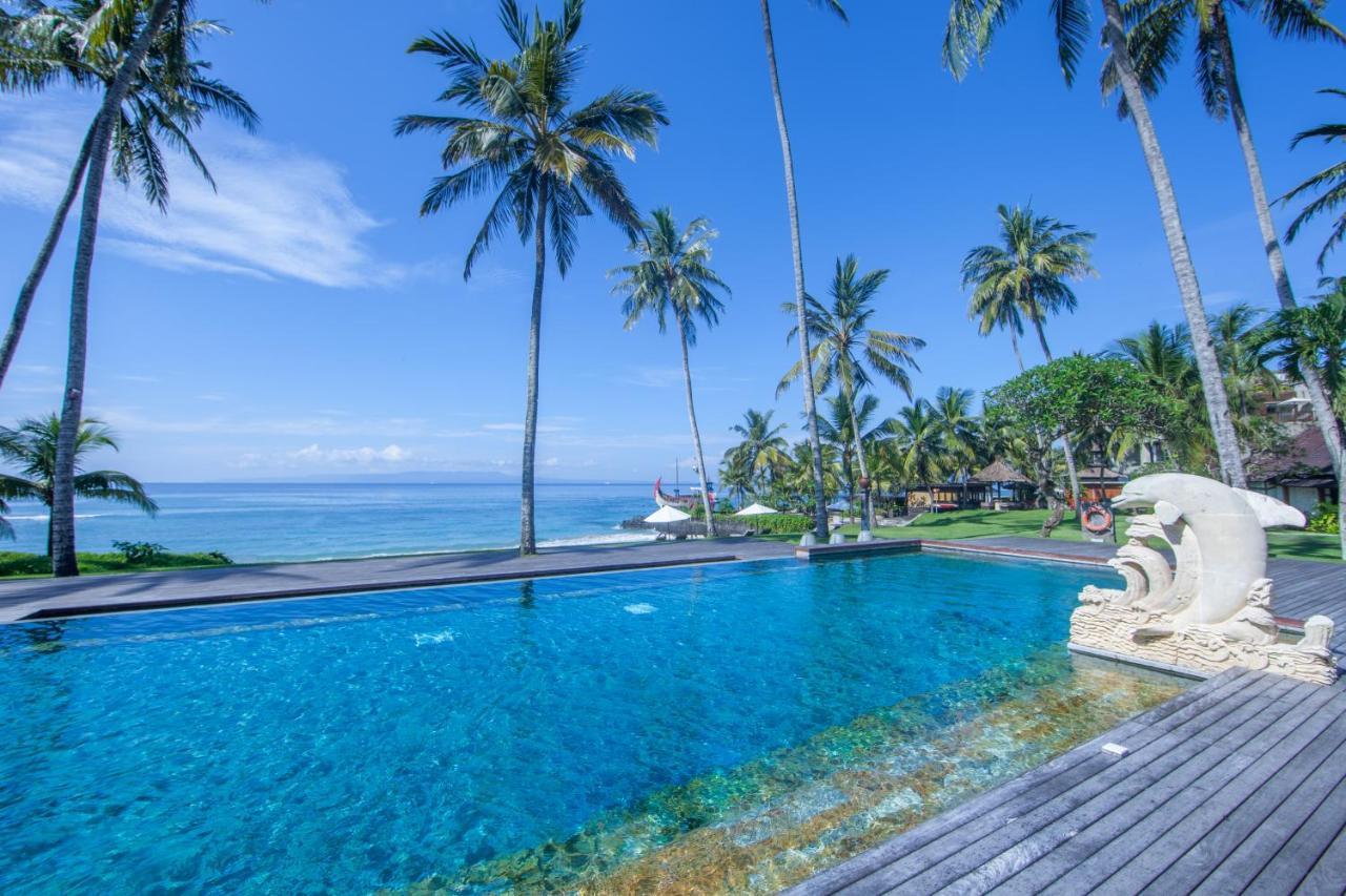 Candi & Resort