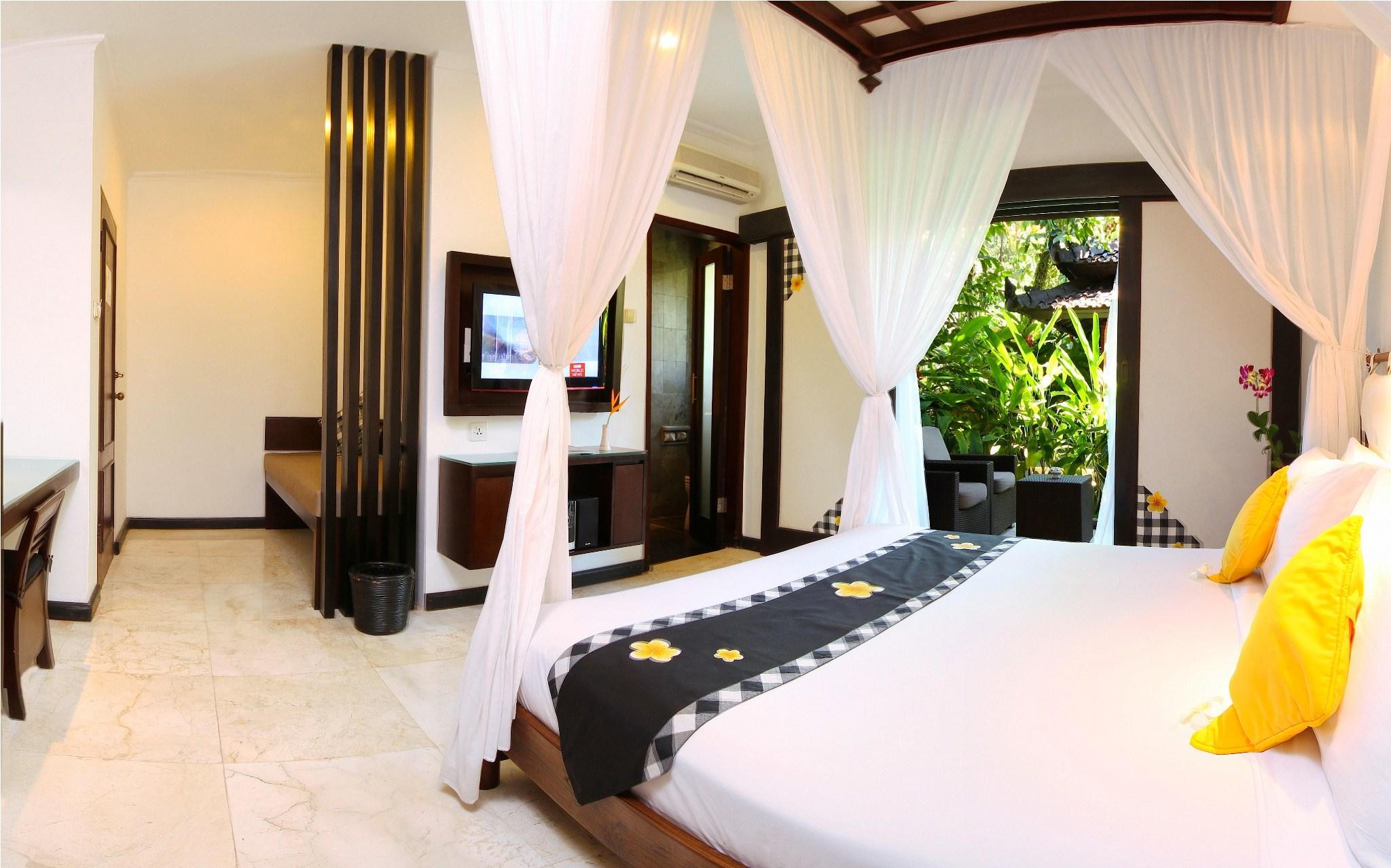 Resort Candi &