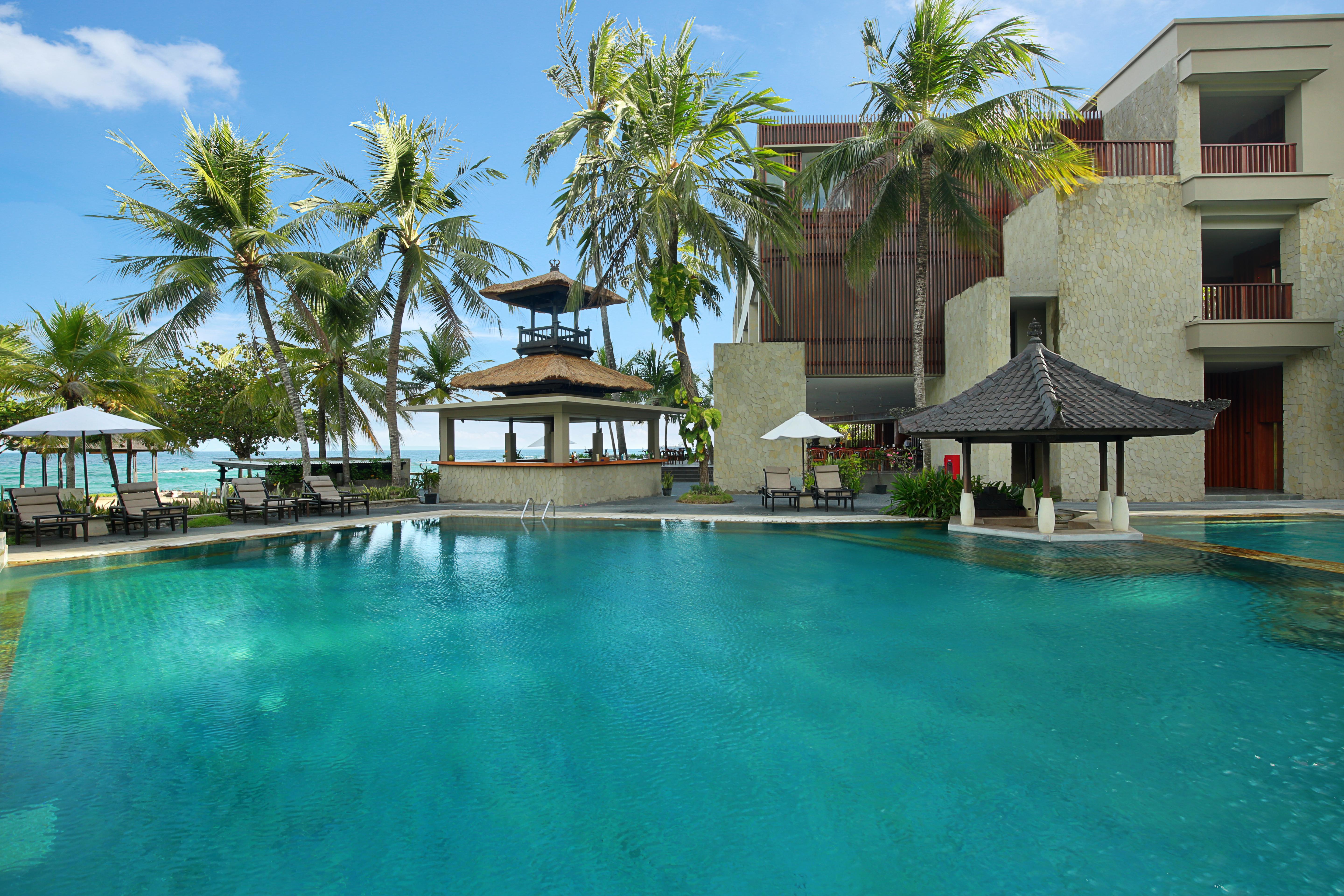 Resort Candi & 4*