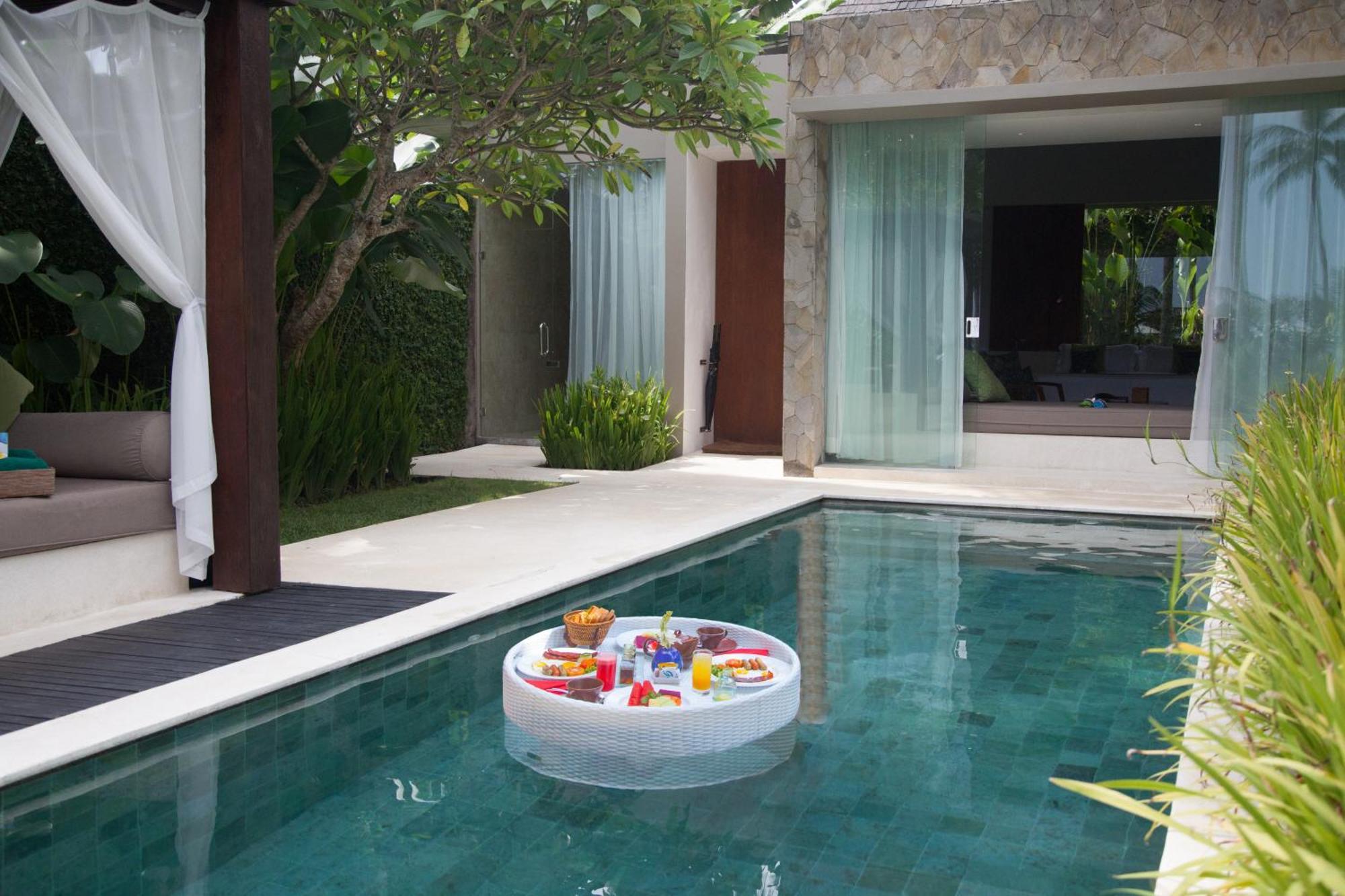Candi & Resort 4*